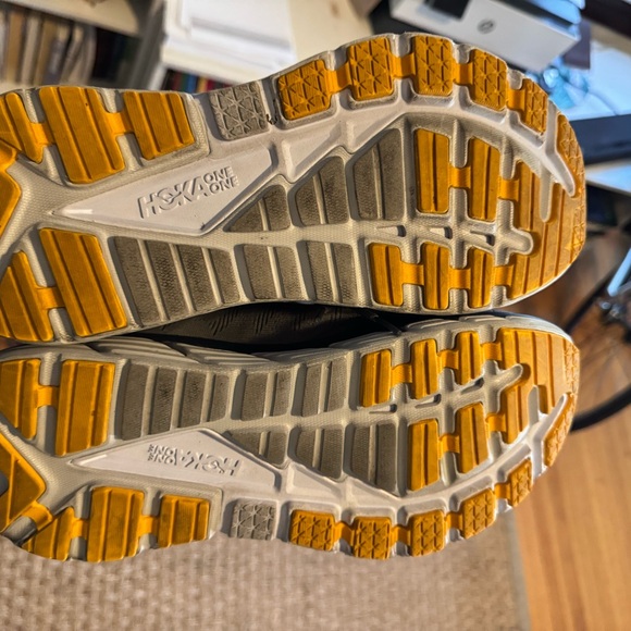 Hoka One One Two Toned Gray Gaviota 3 men’s Athletic Shoes 10 - Picture 2 of 6